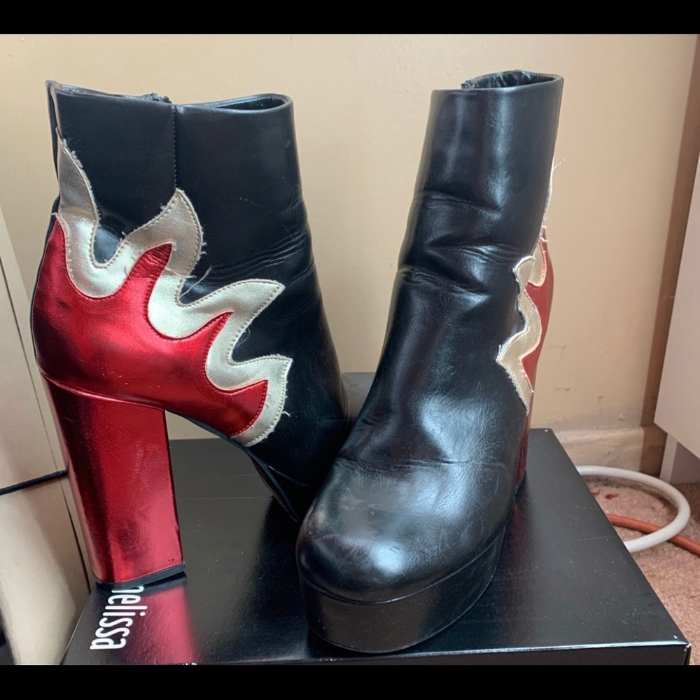 flame boot (current mood dupe)
